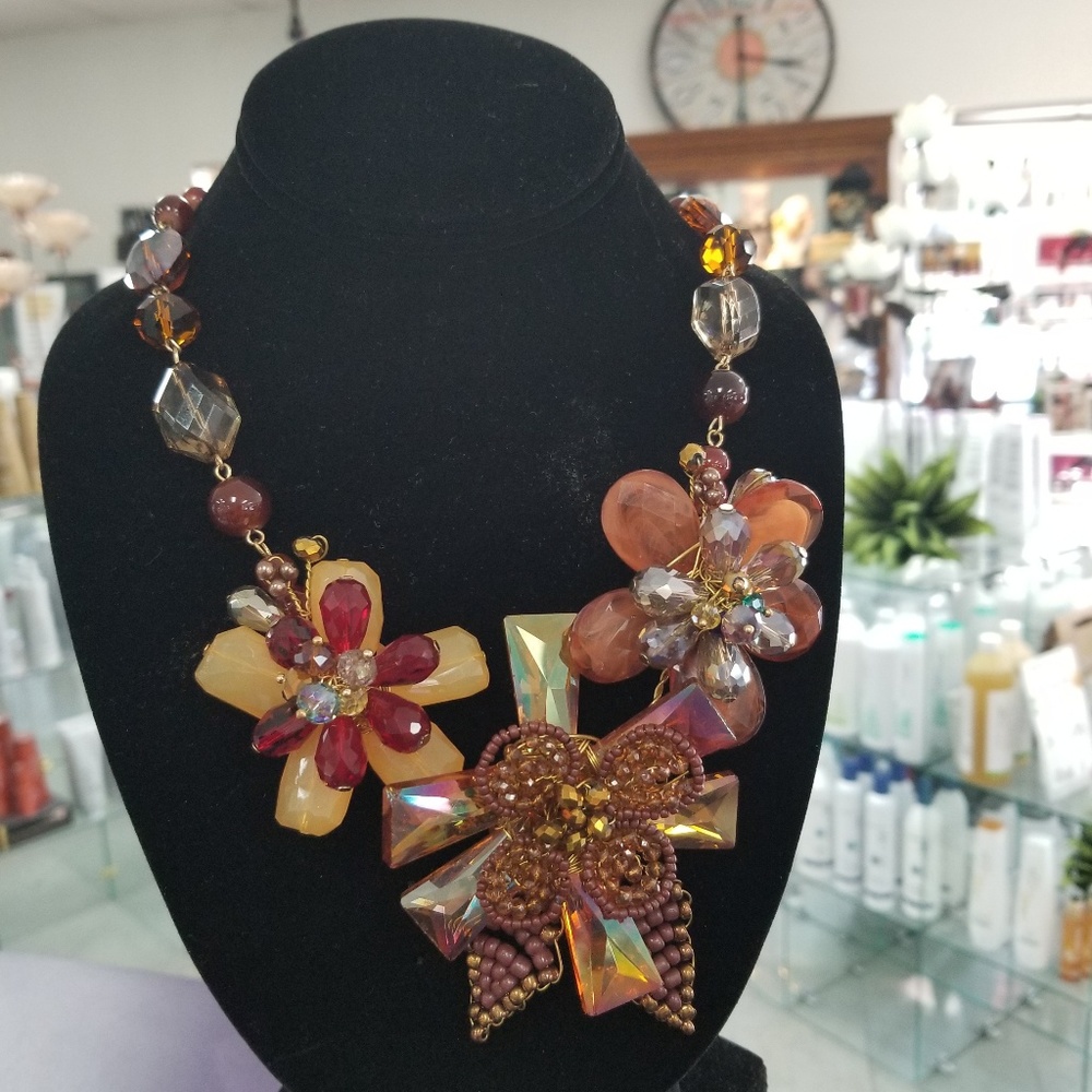Necklace - Picture 2 of 2